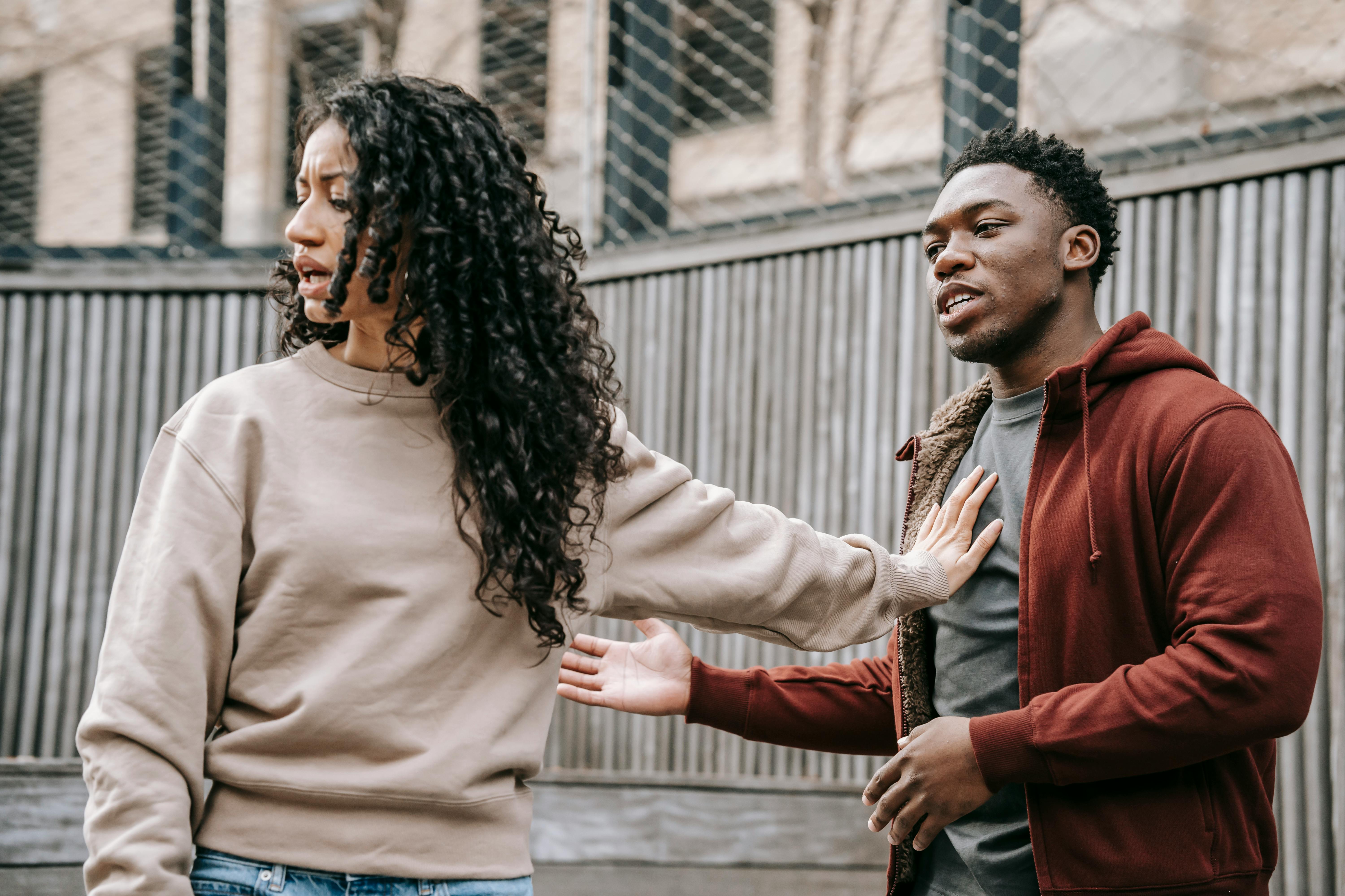 Límites en las relaciones: querer a alguien no significa aguantarlo todo