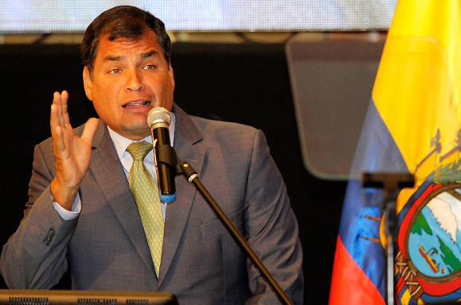 Correa sugiere consulta popular sobre el matrimonio igualitario