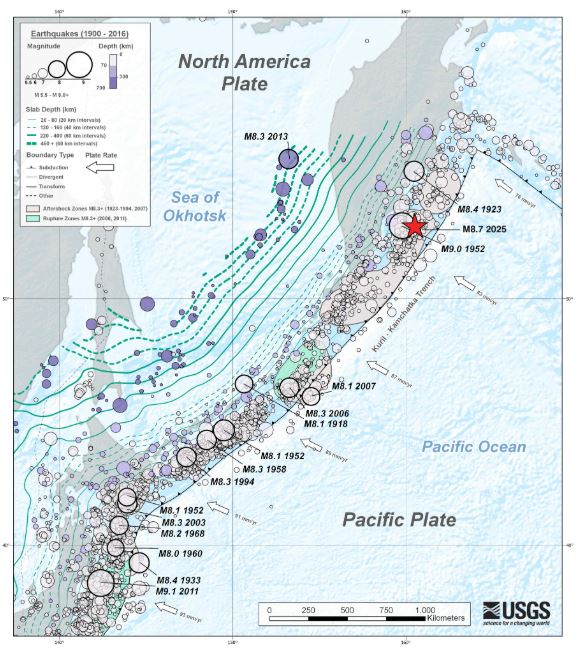 Esta imagen, elaborada por el USGS (Servicio Geológico de los Estados Unidos), muestra la actividad sísmica histórica en la zona de subducción de Kuril-Kamchatka, ubicada entre la placa del Pacífico y la placa de América del Norte.
