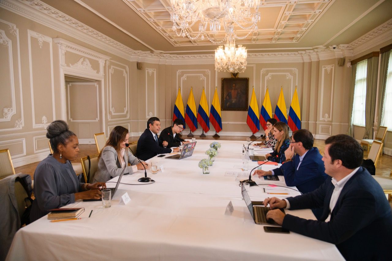 Crónica del empalme en salud del Gobierno Petro
