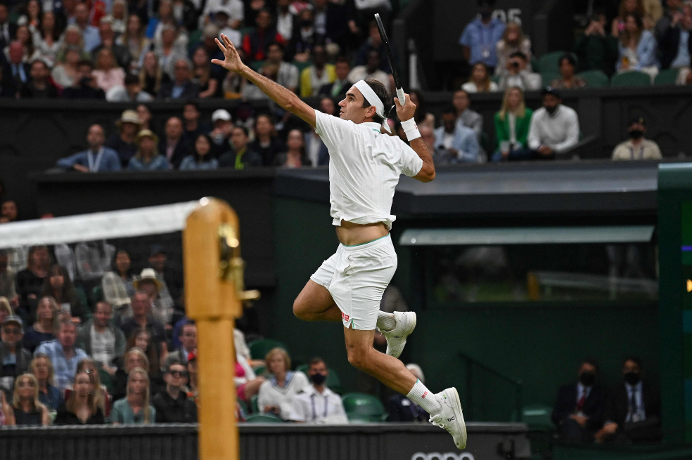 Federer y Djokovic siguen volando en Wimbledon