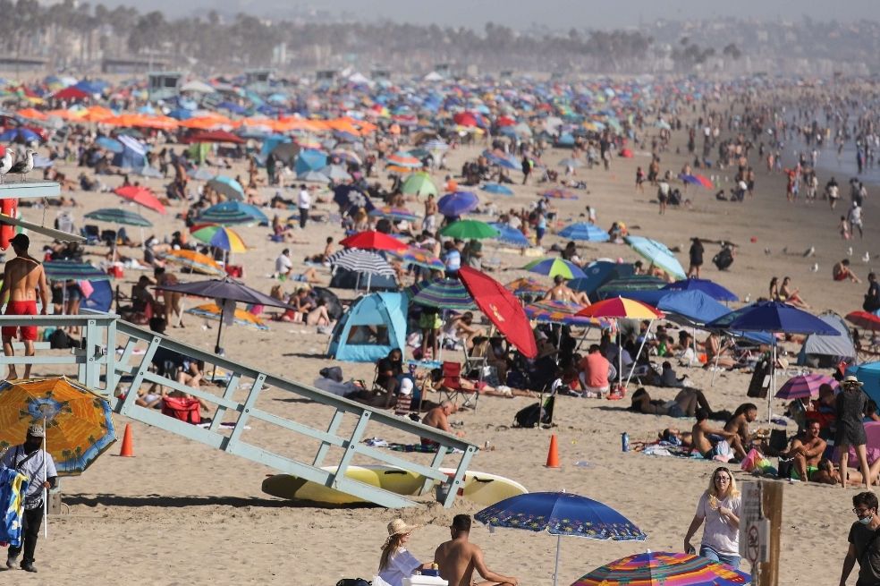La mayoría del planeta tiene establecido que el feriado para reconocer a los trabajadores es el Primero de Mayo, pero en Estados Unidos se optó por realizarlo el primer lunes de septiembre debido a que se asocia la otra fecha con “la izquierda política”.