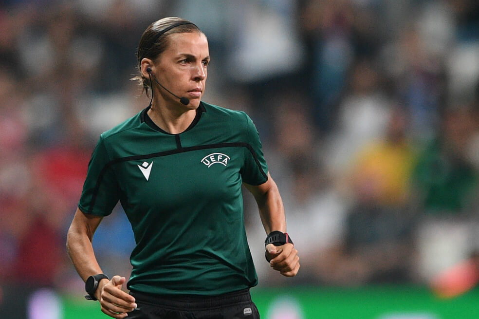 Stéphanie Frappart, primera mujer en pitar una Supercopa de Europa