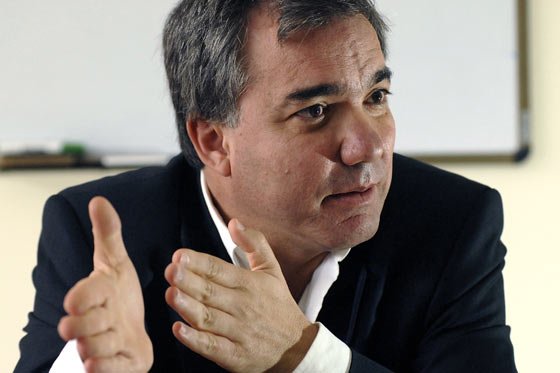 Diego Palacio quiere acogerse a justicia transicional