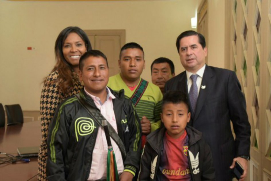 Encuentro entre líderes indígenas de Caldono y el ministro del Interior, Juan Fernando Cristo / Cortesía Ministerio del Interior