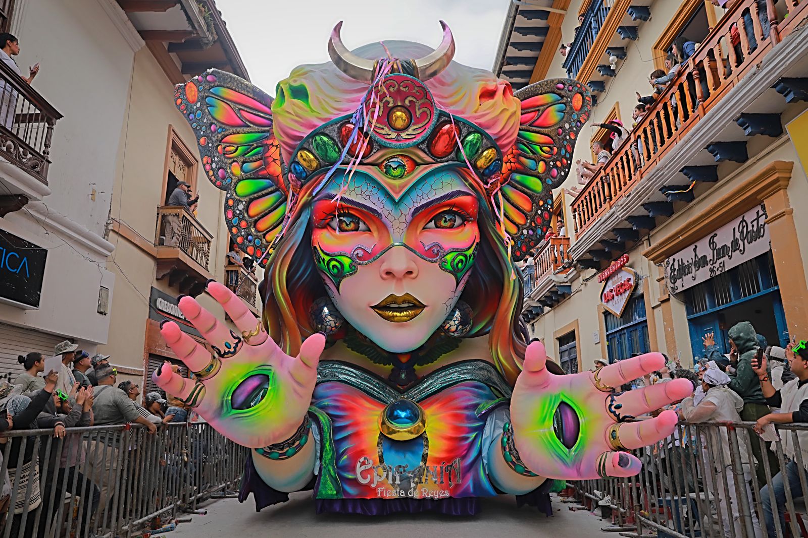 Carnaval de Negros y Blancos de Pasto, Desfile Magno del 6 de enero