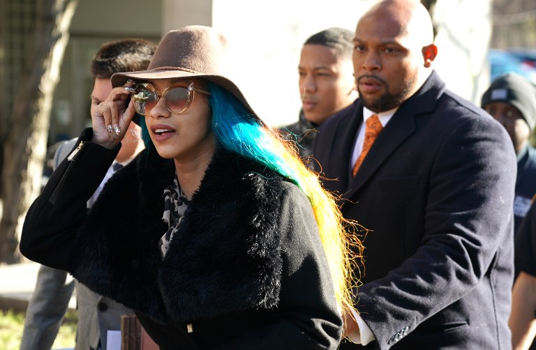 Cardi B recibió nominación al Grammy mientras comparecía en corte por pelea con camareras