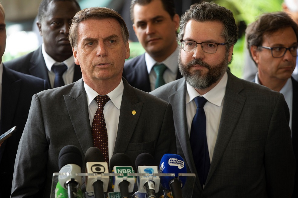 ¿Quién es Ernesto Araújo, el nuevo canciller de Brasil elegido por Bolsonaro?