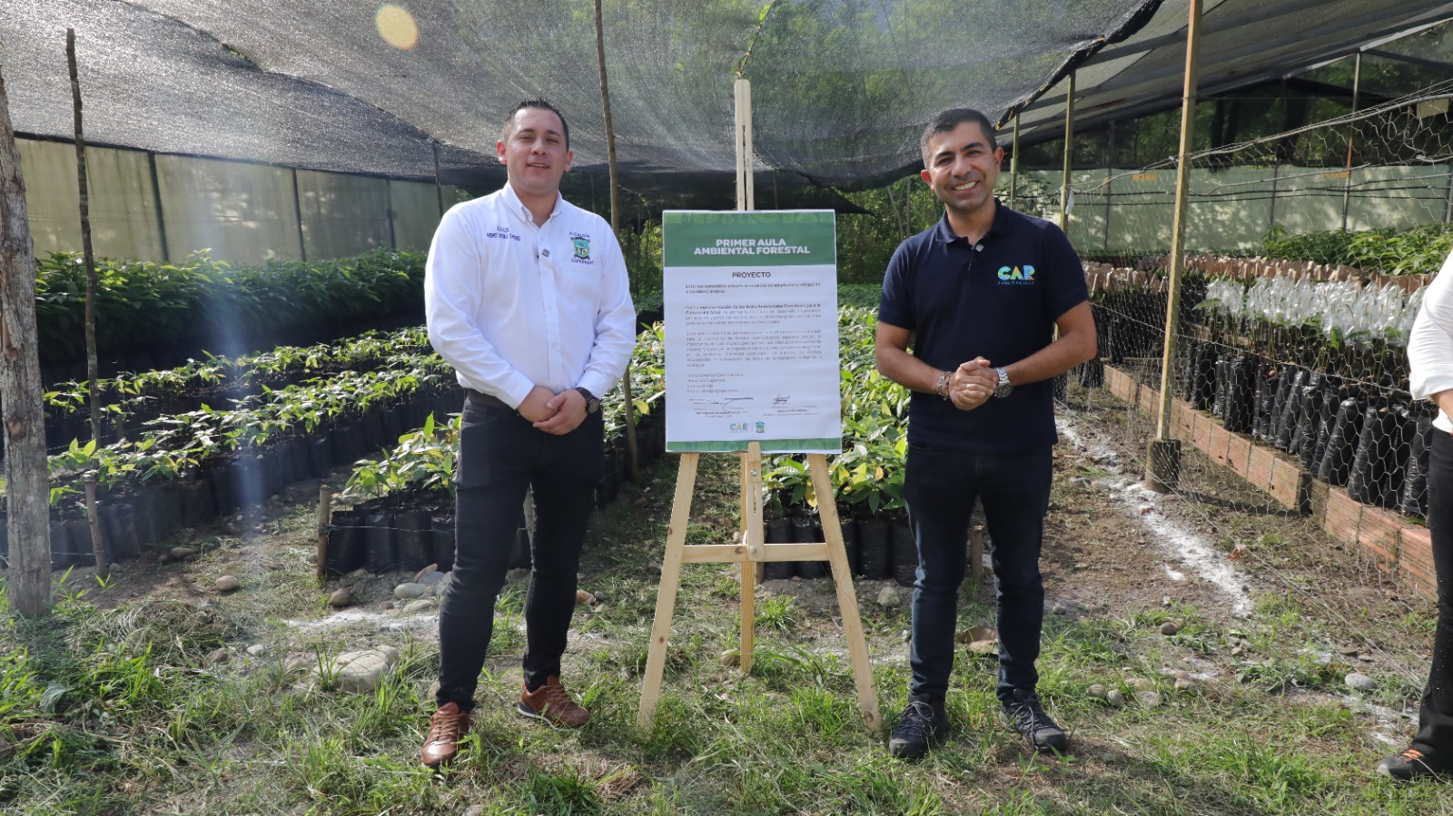 Arranca proyecto de la CAR que fomenta procesos de reforestación en 104 municipios