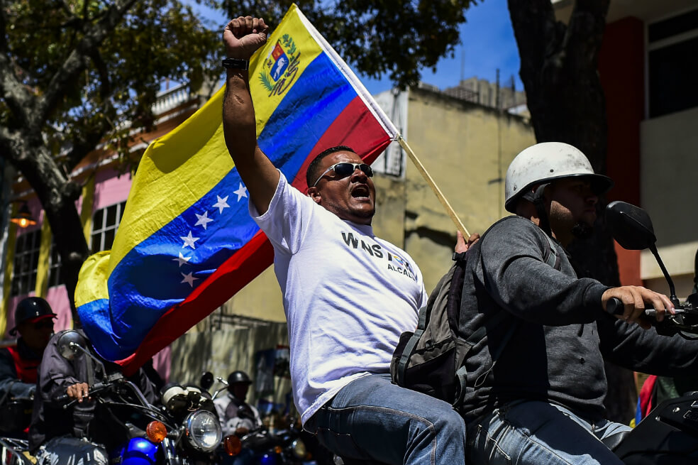 Los colectivos chavistas, la guerrilla urbana de Maduro