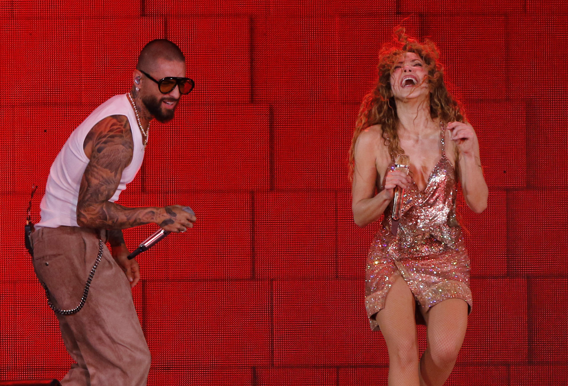 Shakira en Medellín cantó ‘Chantaje’ con Maluma. Bailaron salsa. Así fue el show.