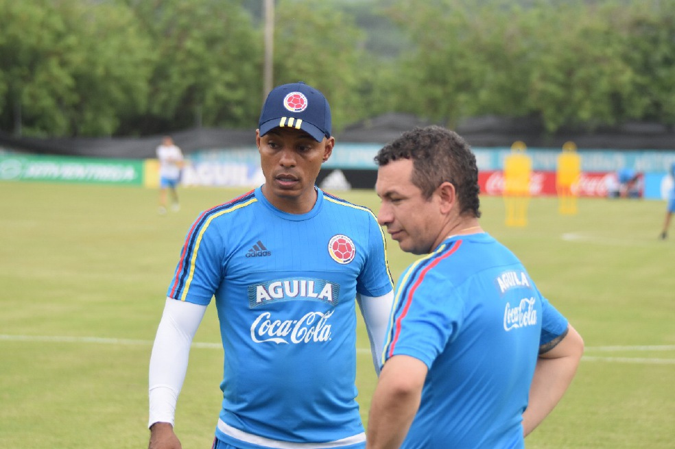 Willy y Amaral, los utileros de la selección de Colombia