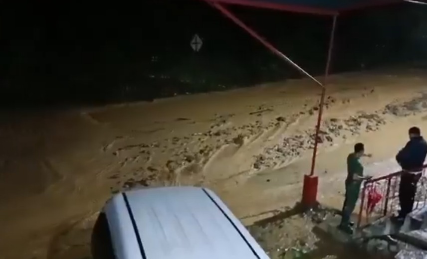 Se mantiene cerrada la vía Tumaco-Pasto tras afectaciones por fuertes lluvias