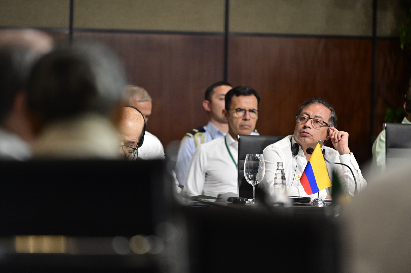 Cambio Radical criticó que Petro haya aplazado su regreso a Colombia por mal tiempo