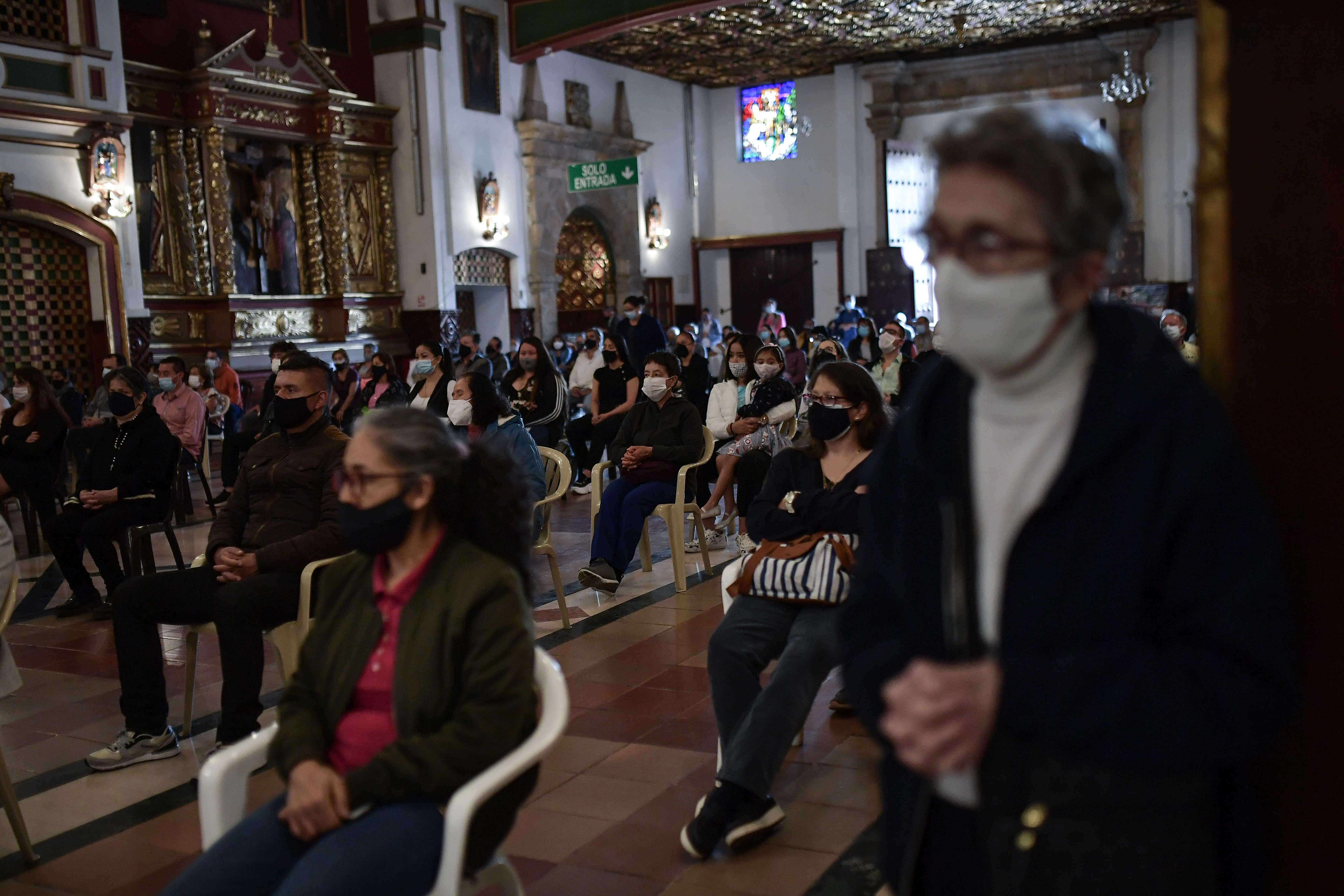 Coronavirus en Colombia 24 de mayo:  16.977 casos nuevos y  483 fallecidos