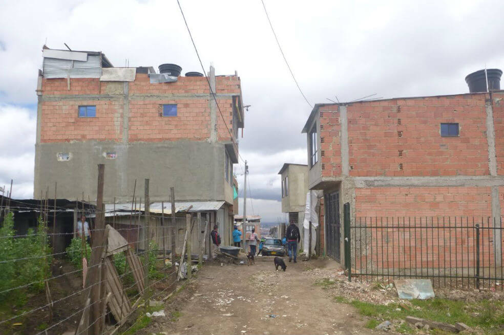 Denuncian falsos trámites para adelantar proyectos de vivienda en cerros orientales de Bogotá