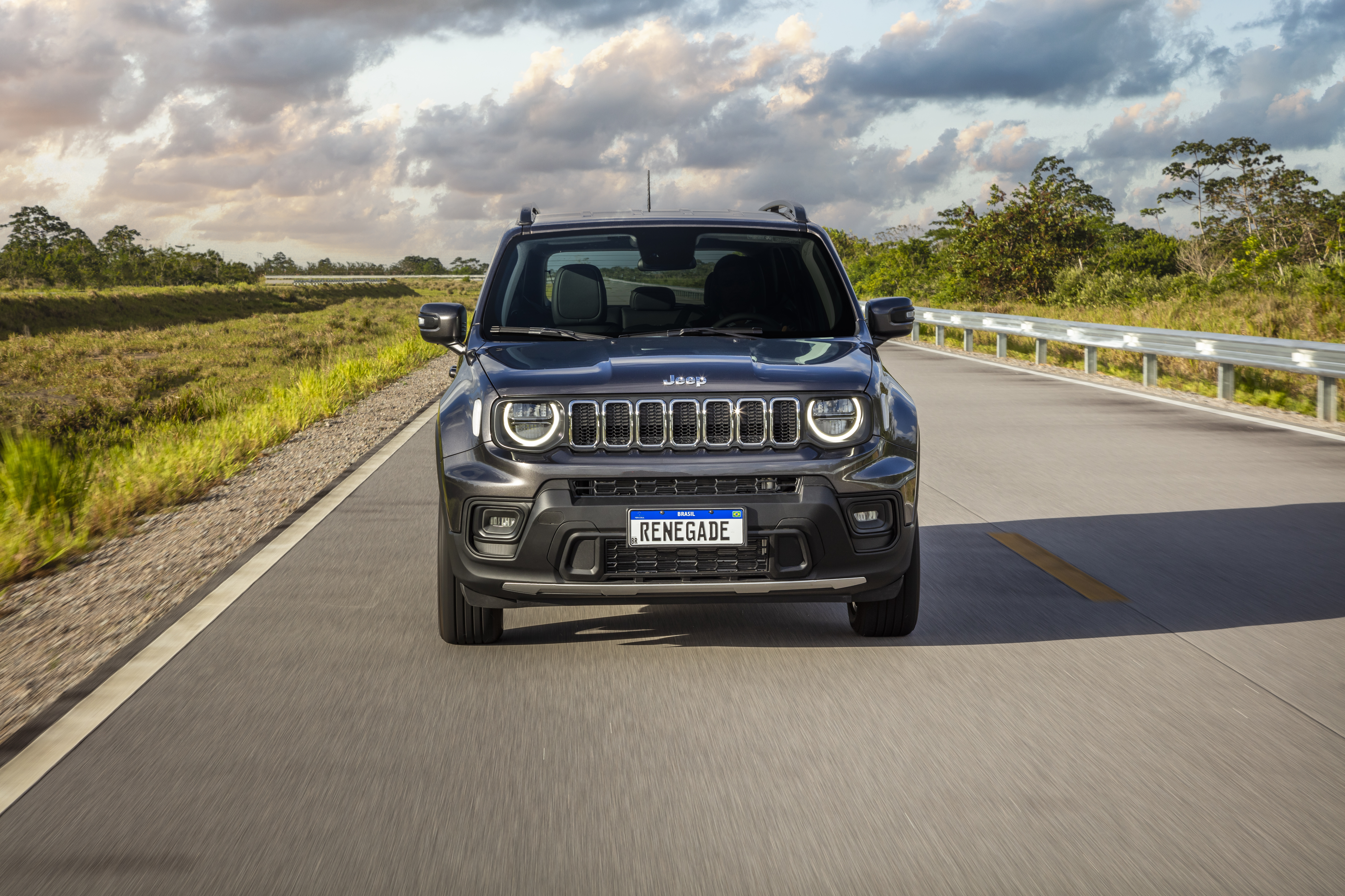 Fotos: la nueva y más potente Jeep Renegade Turbo que llegó a Colombia