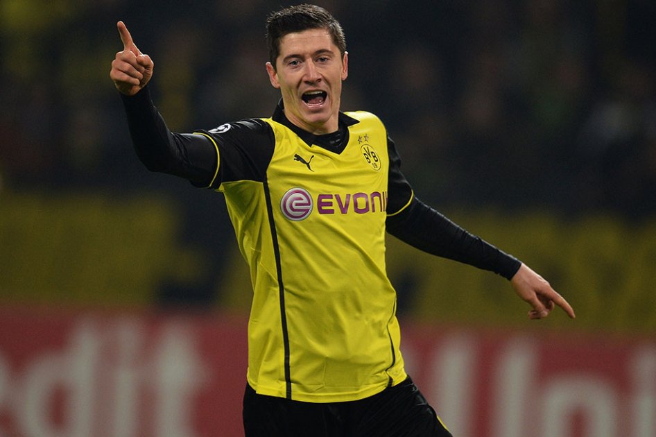Borussia Dortmund venció al Napoli y se mantiene con vida en la Champions