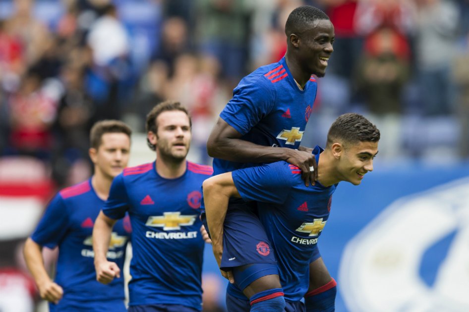 El derbi de Manchester llega a China para seducir inversores
