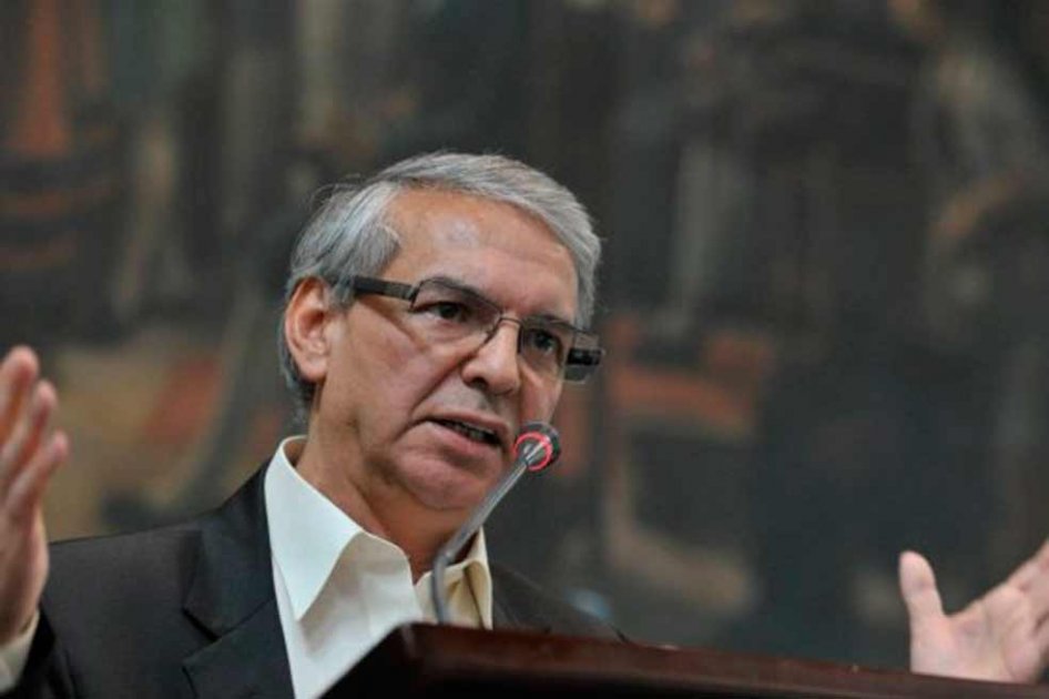 Secretario de Hacienda, muy molesto por freno al cupo de endeudamiento