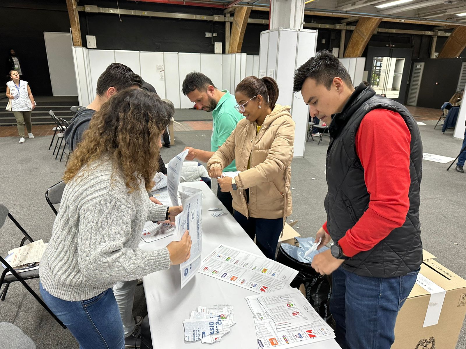 Registraduría y CNE otorgan valor jurídico a fotografías de los formularios E-14