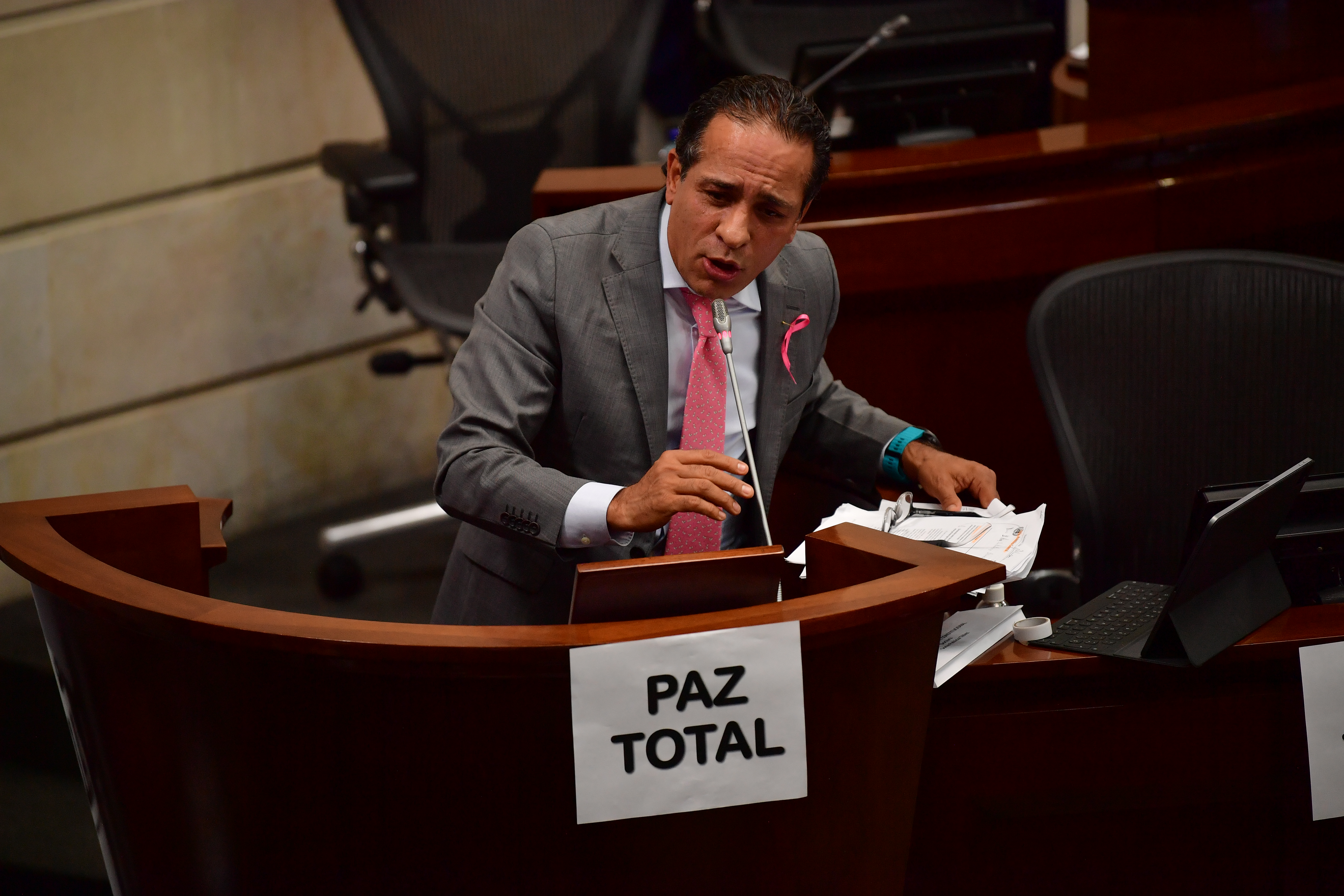 Corte Constitucional devolvió curul en el Senado a Alexander López Maya