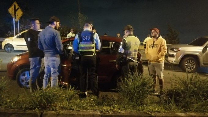 Autoridades realizan nuevo operativo contra piques en la vía Las Palmas, en Medellín