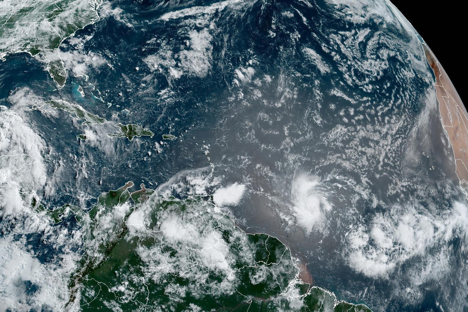 El Huracán Beryl ya es categoría 3 y el martes estará cerca de La Guajira