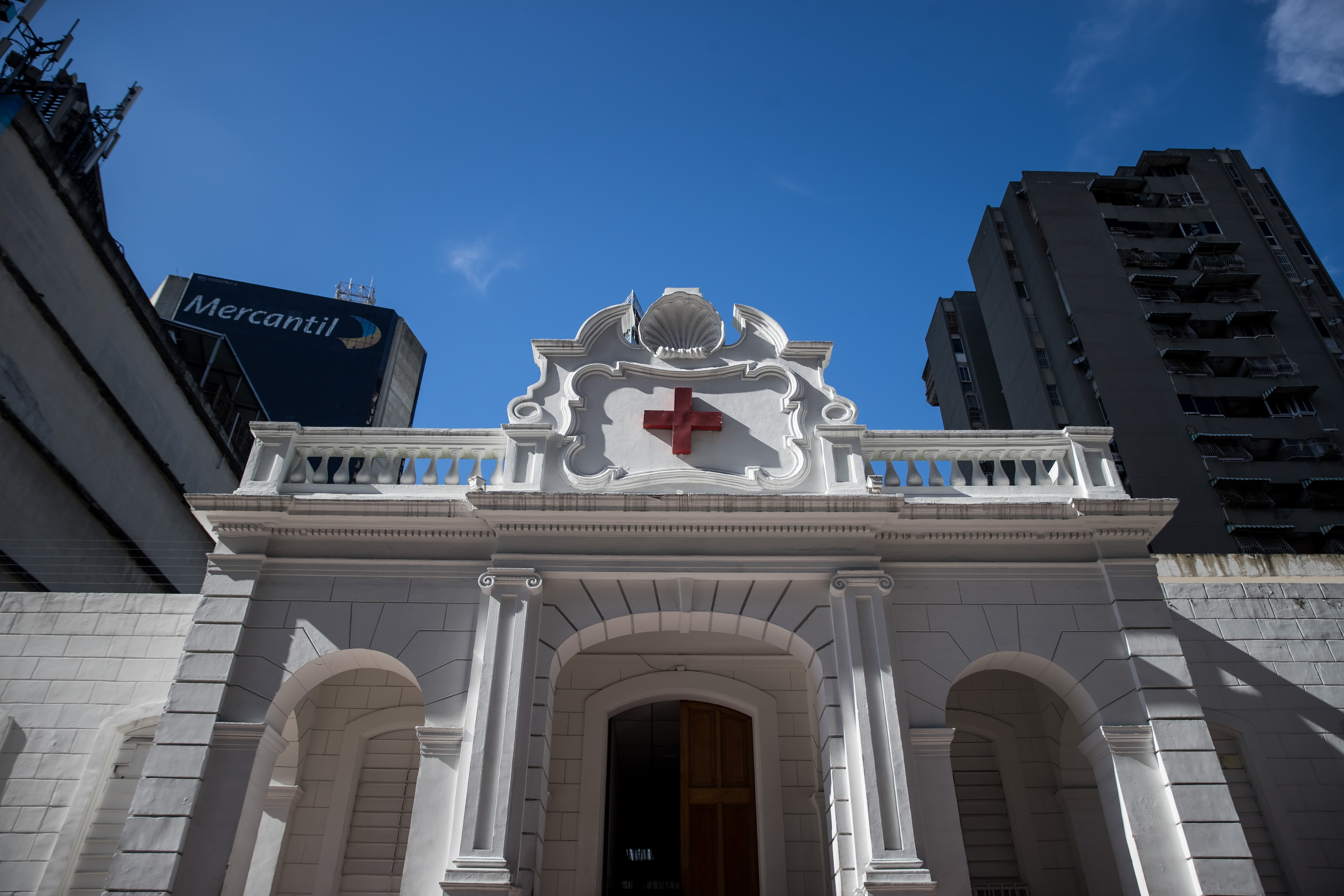 Venezuela: ordenan destitución de directiva de la Cruz Roja tras investigación