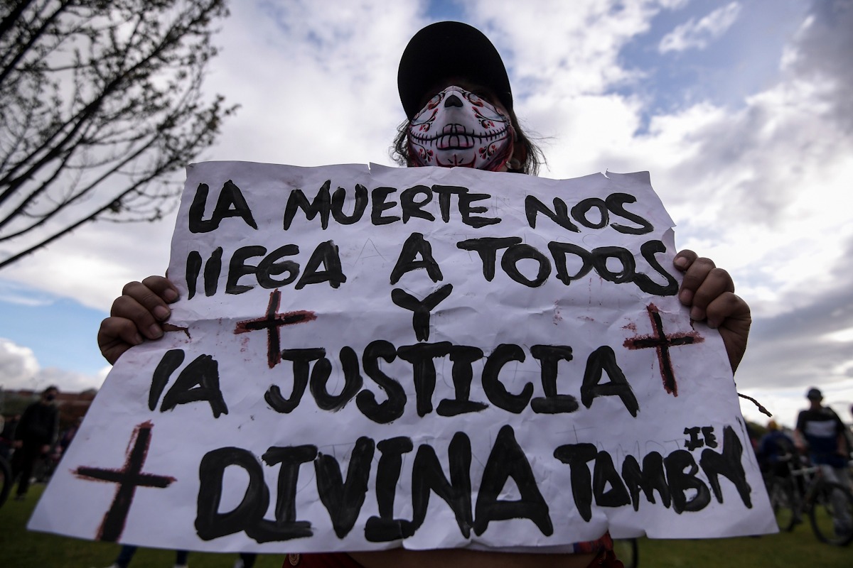 Aunque no hubo toque de queda, la alcaldesa Claudia López advirtió desde temprano a la ciudadanía que llegaran antes de las 7:00 de la noche a sus casas.