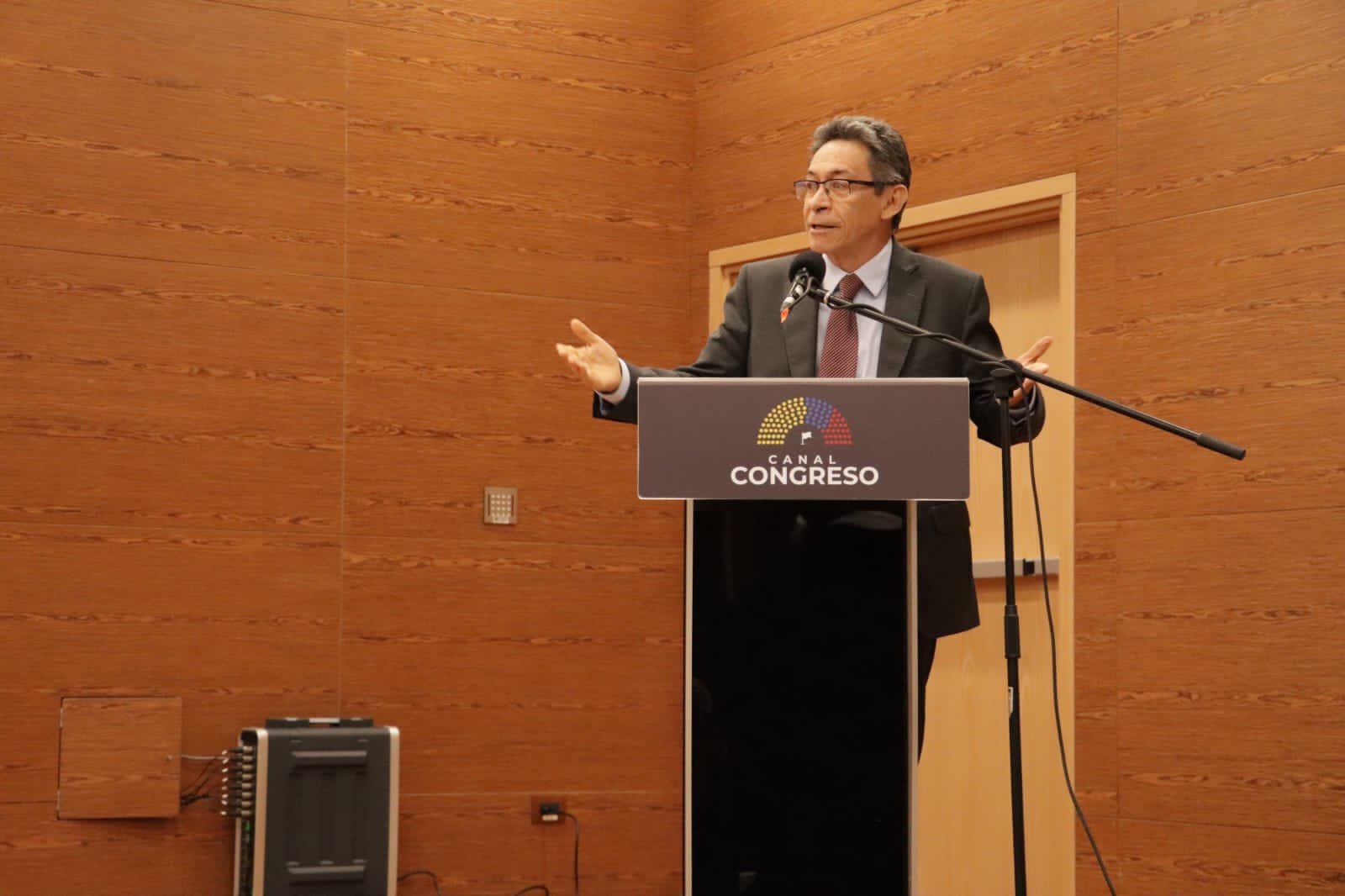 Ministerio de Salud desaprueba proyecto sobre aborto que se tramita en el Congreso