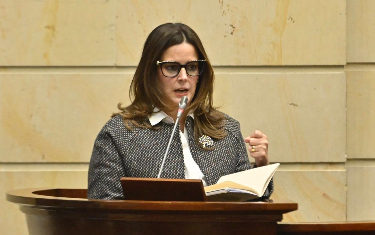 Nueva magistrada para una corte bajo presión