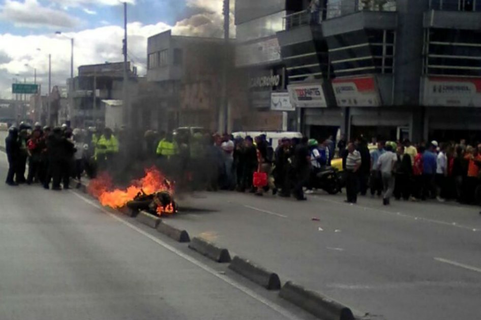 Comerciante persiguió y arrolló a presuntos fleteros en Bogotá