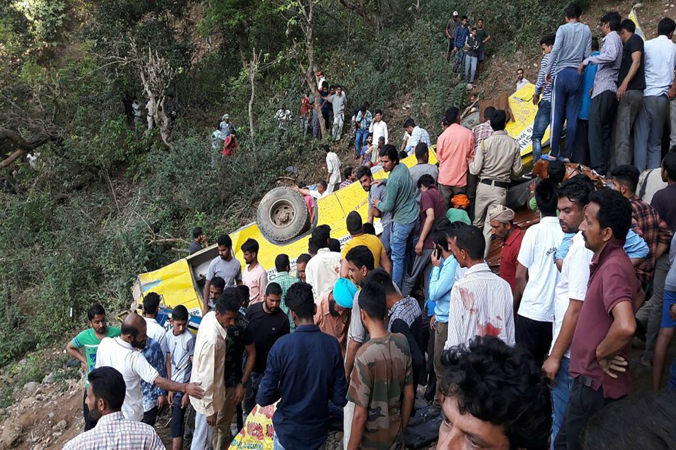 Al menos 30 personas muertas en accidente de autobús en India