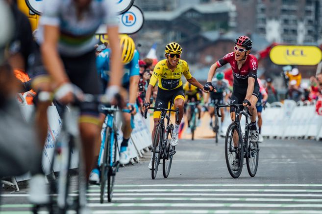 El título del Giro de Italia, el principio del cambio de estilo del Ineos