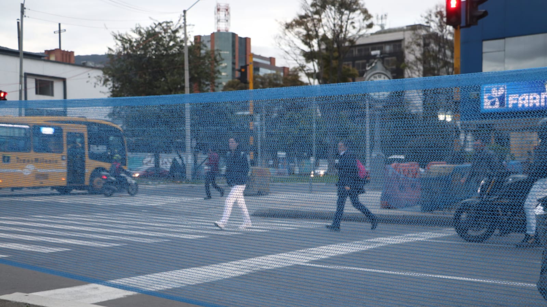 ¿Mejorará la seguridad? IDU instaló polisombras más traslúcidas en la Avenida 68