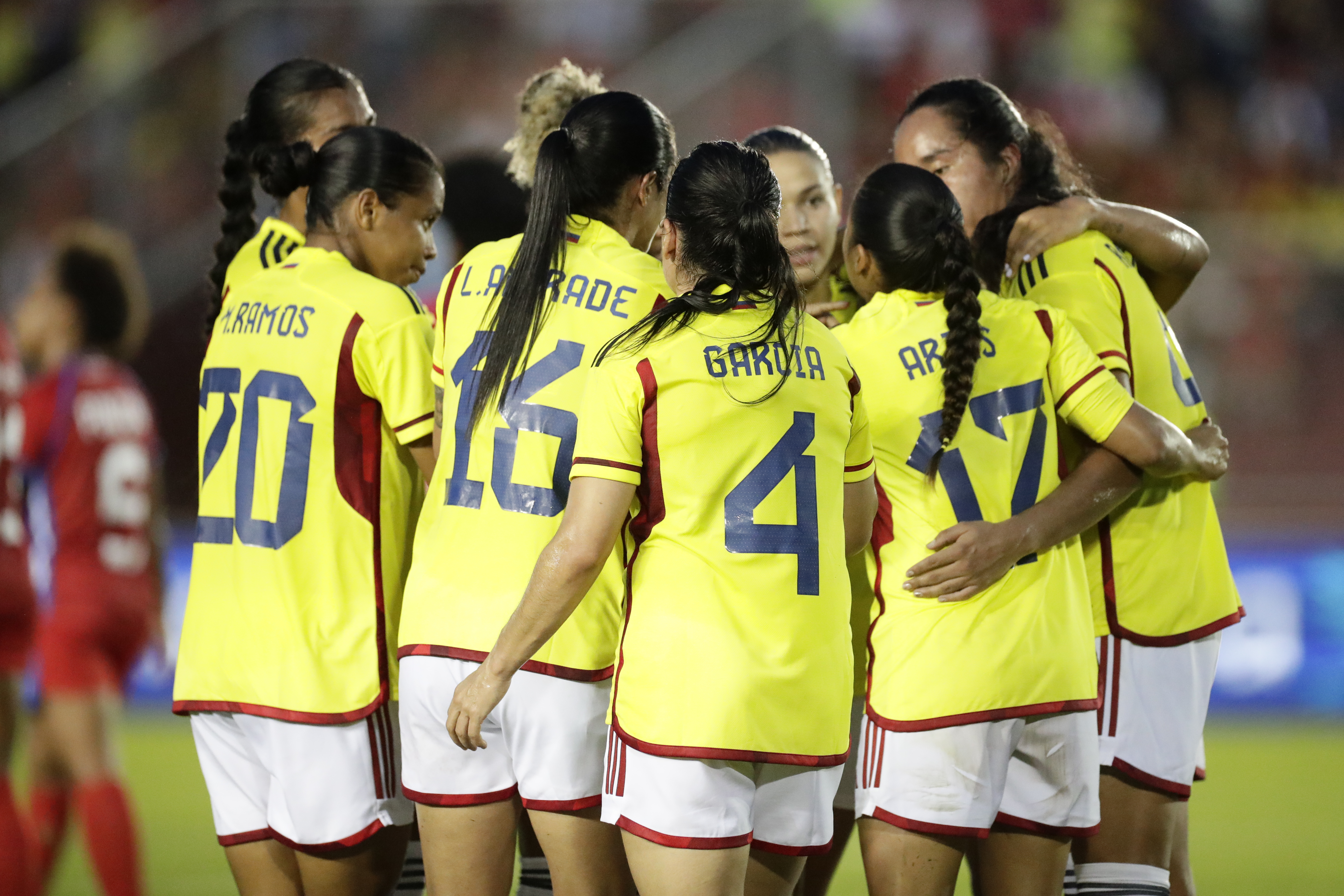 Mundial Femenino contará con explicaciones del VAR en tiempo real