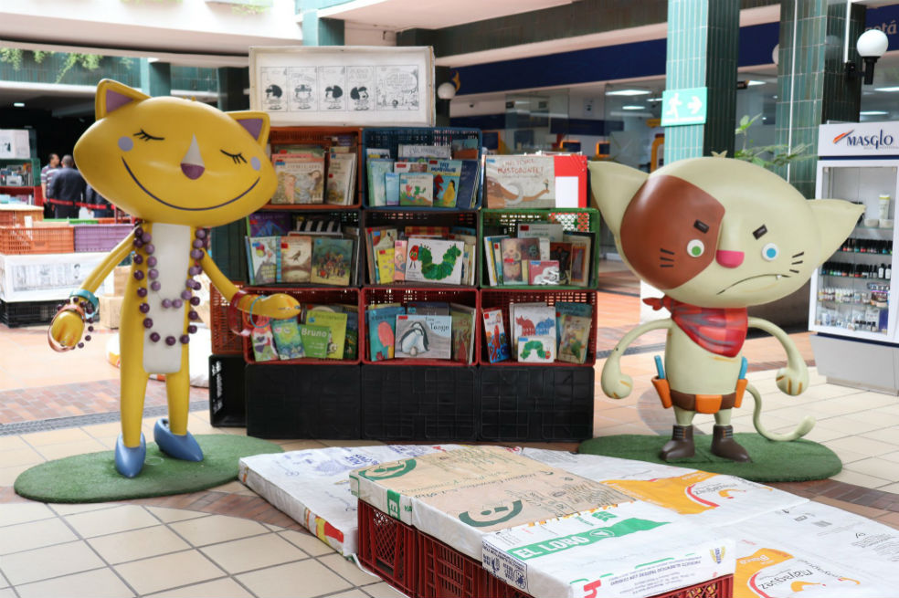 Plaza de las Américas en el Festival de libros para niños y jóvenes