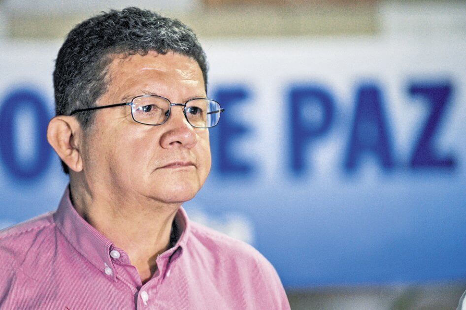 FARC denuncia robo de información a senador Pablo Catatumbo
