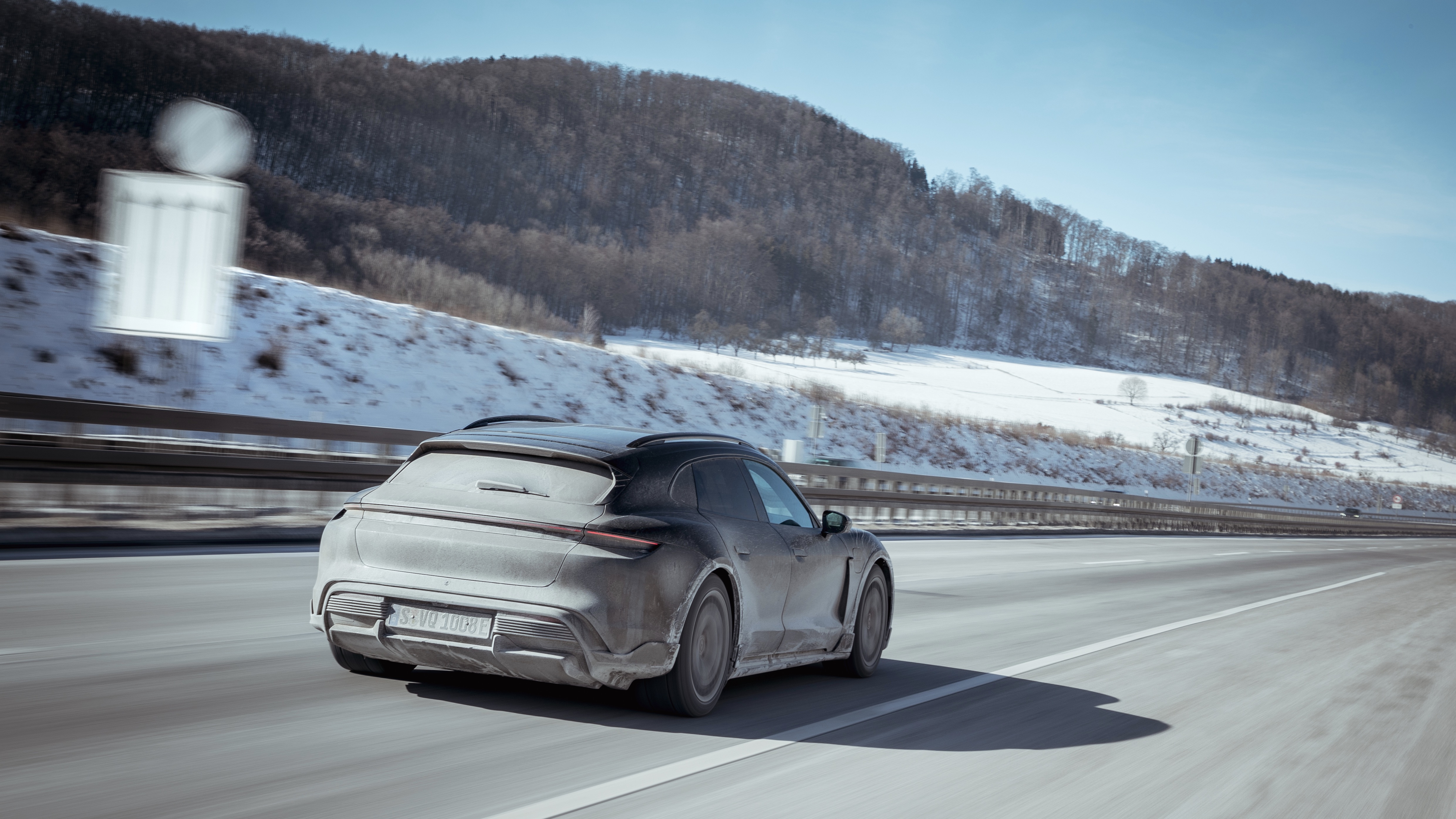 La gama Taycan Cross Turismo vendrá en cuatro versiones: 4, 4S, Turbo y Turbo