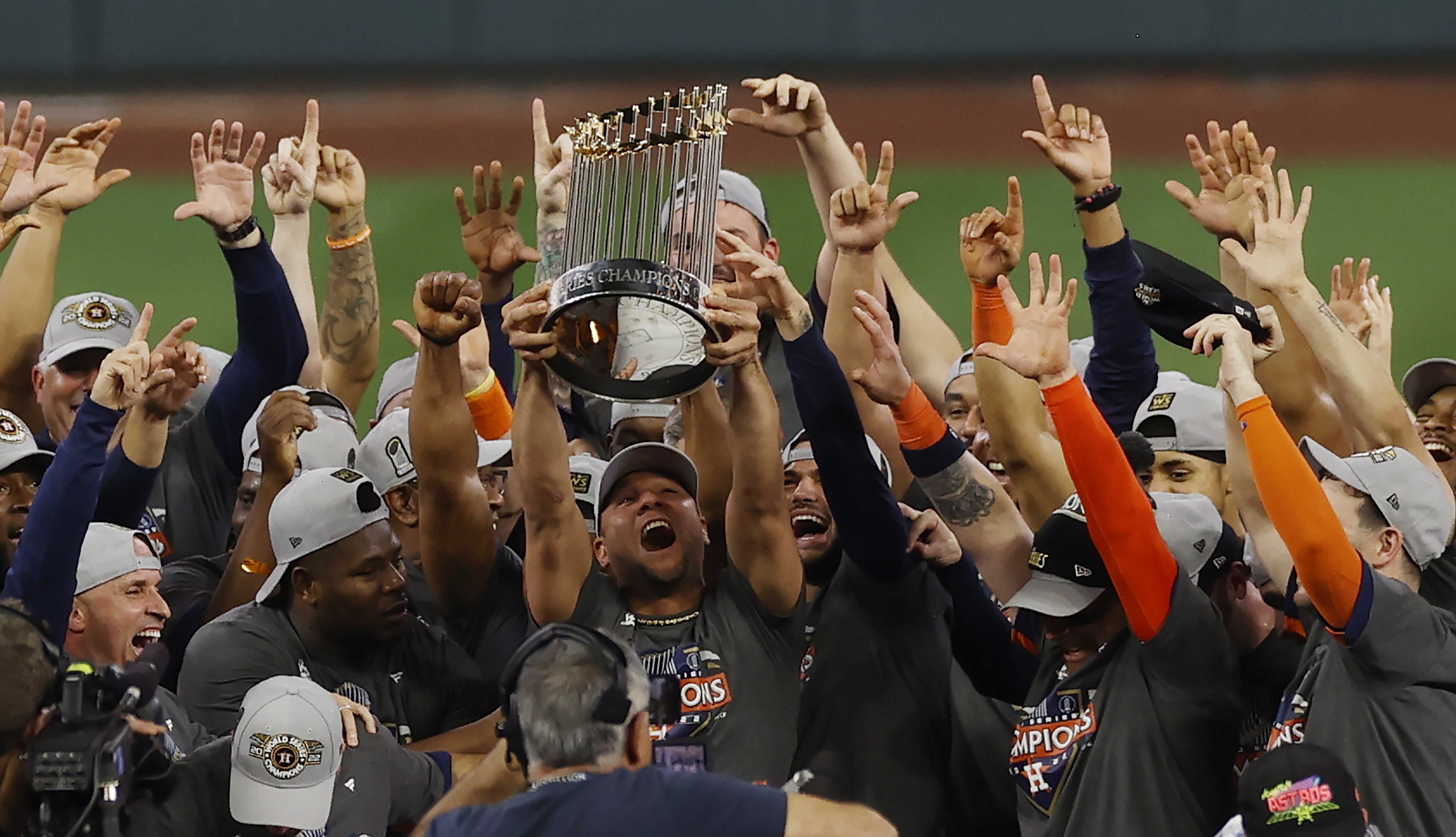 Serie Mundial de las Grandes Ligas: Los Astros, ¡por fin, astros!