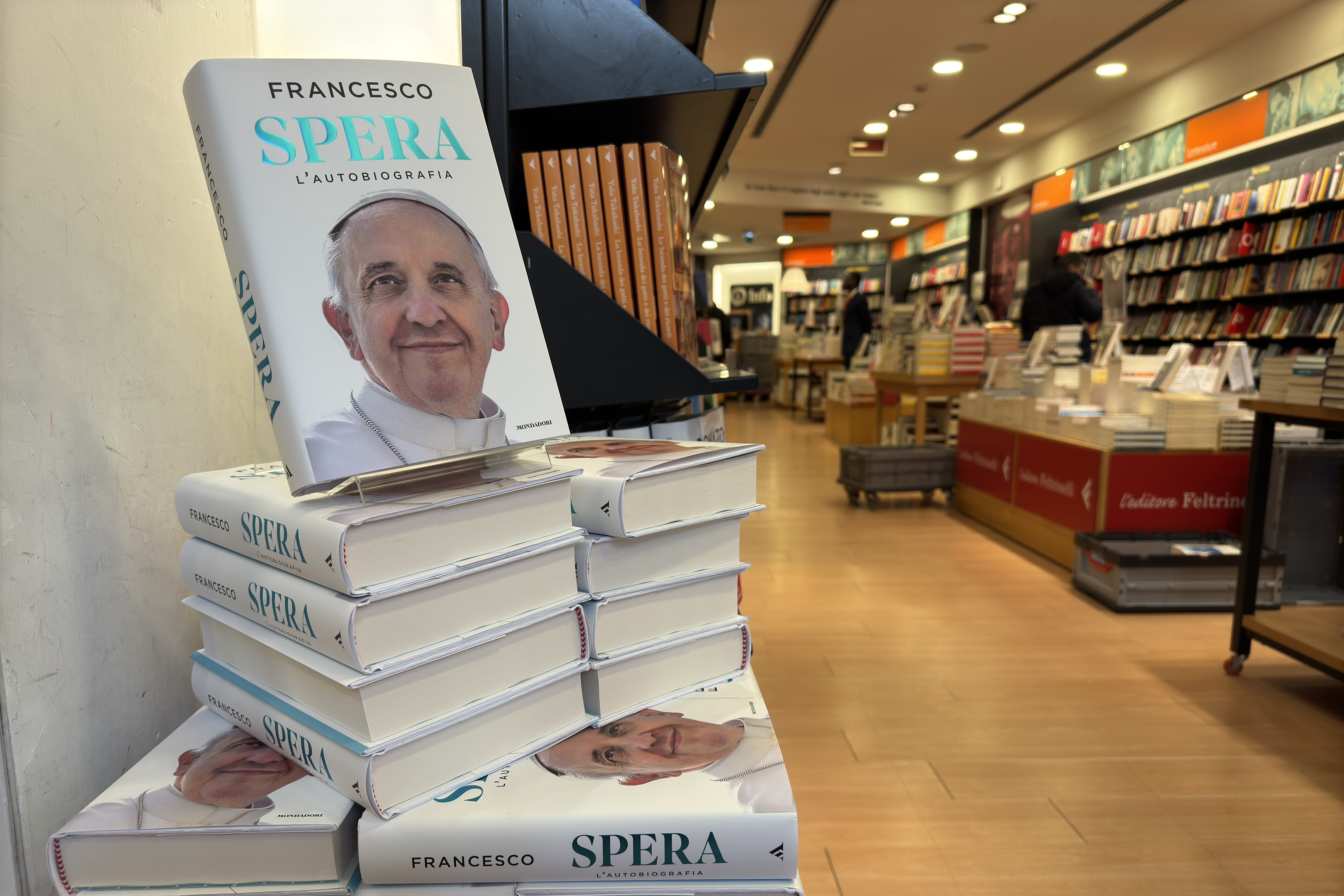 El papa en su autobiografía: Matar a civiles en Gaza “también es terrorismo”