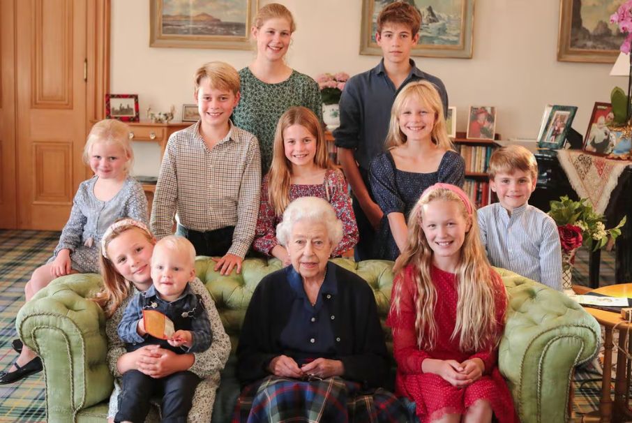Fotografía de Reina Isabel II genera polémica