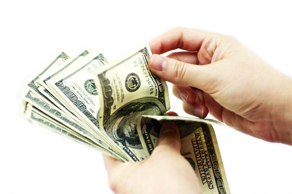 Continuará la compra de dólares