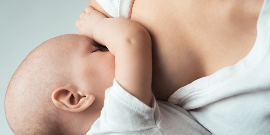 Las poderosas tetas de una mamá