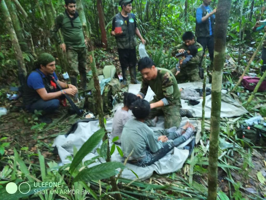 Ellos son los guardias indígenas que hallaron a los niños desaparecidos