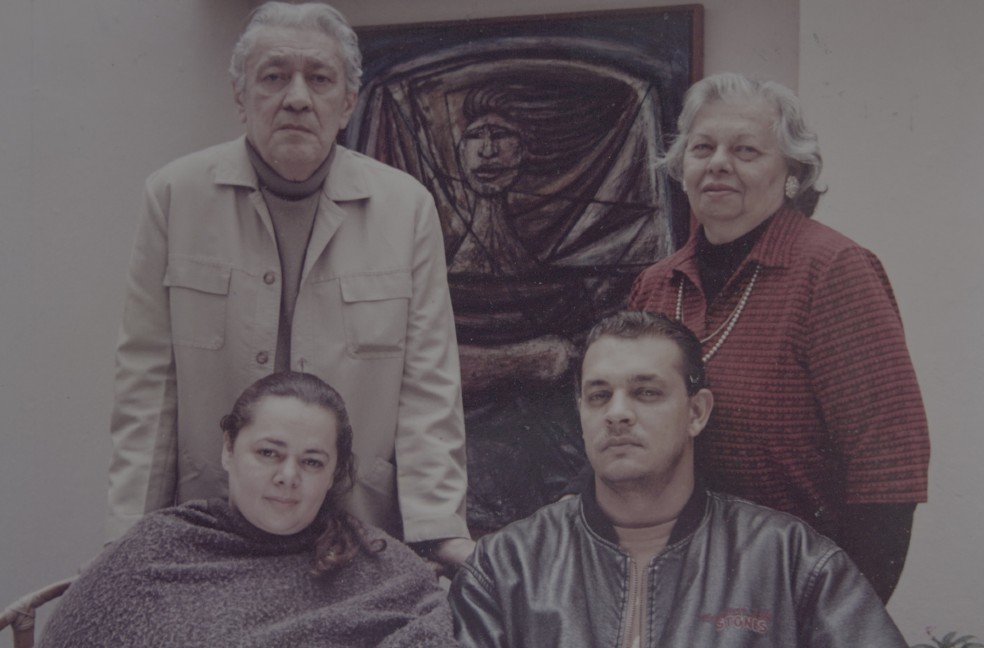 Héctor Rojas Herazo, la Niña Rochi Barbosa y sus hijos Patricia Rojas Barbosa y Alfonso Rojas Barbosa.
