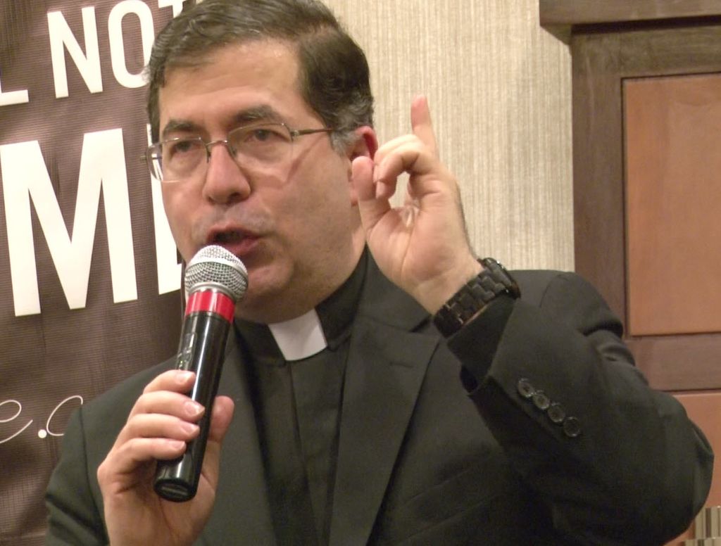 Frank Pavone, líder contra el aborto en Estados Unidos, fue destituido del Vaticano