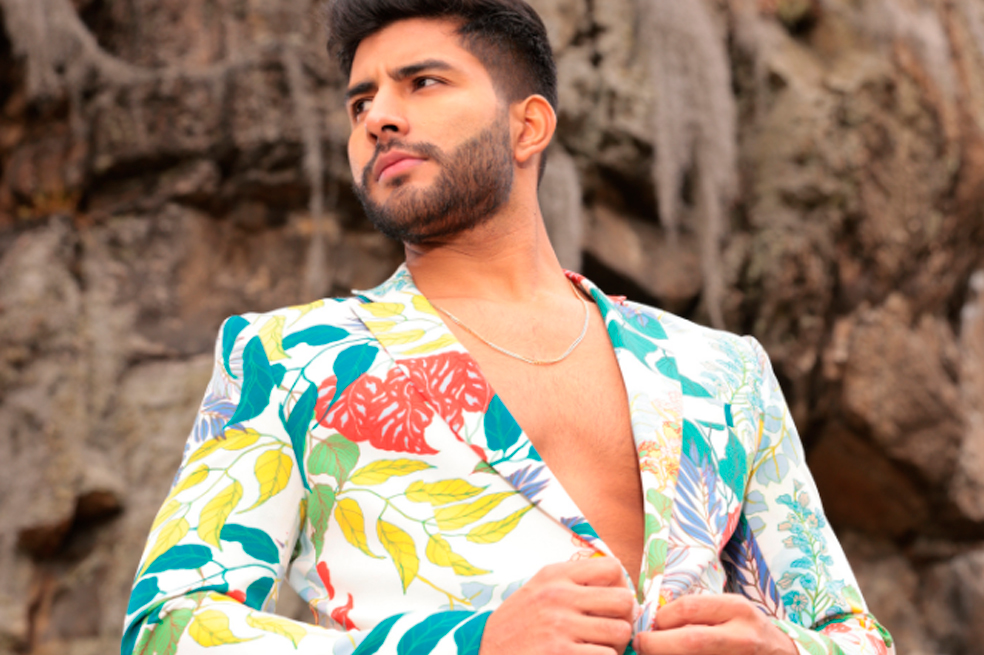 Ropa masculina: 3 consejos para combinar los estampados florales