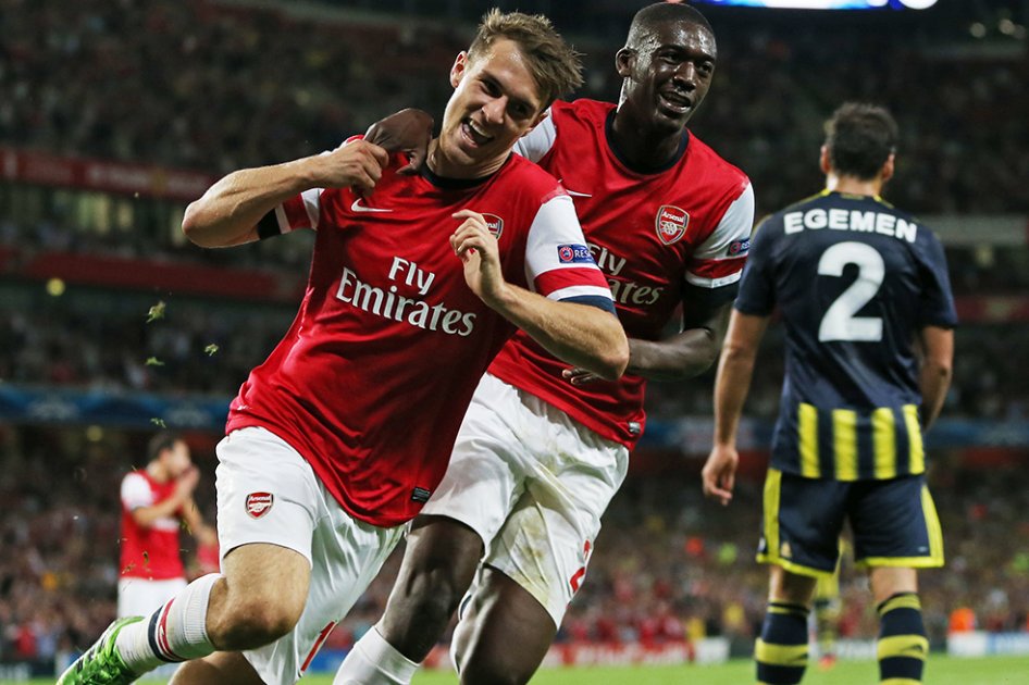 Arsenal, sin problemas clasificó a la fase de grupos de la Champions